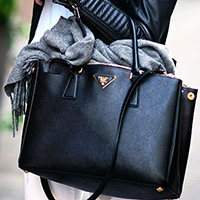 prada 黑色杀手包$11801 我要买 buy it