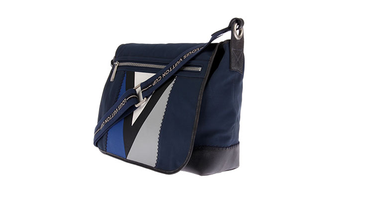 louis vuitton(路易威登) 蓝色帆布帆船限量款斜挎包