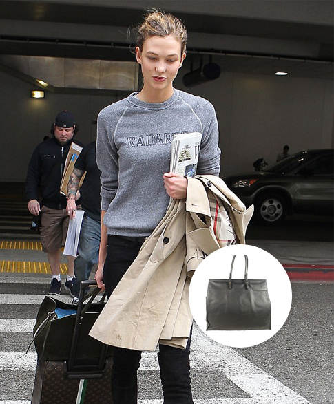 新势力超模卡莉·克劳斯 balenciaga巴黎世家女士手提包 shop now